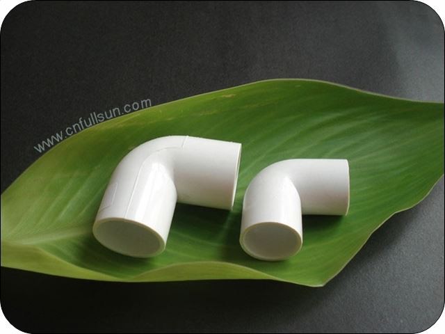 PVC tvarovky pro potrubí PVC koleno BS4607 standard