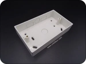 Spínací skříňka z PVC, britská norma